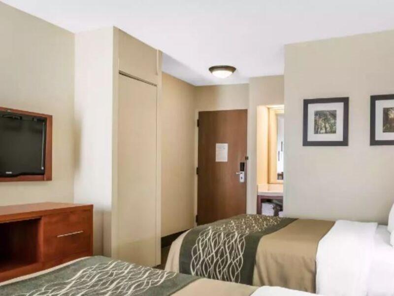 Surestay Plus By Best Western Jonestown Lebanon Valley Екстер'єр фото