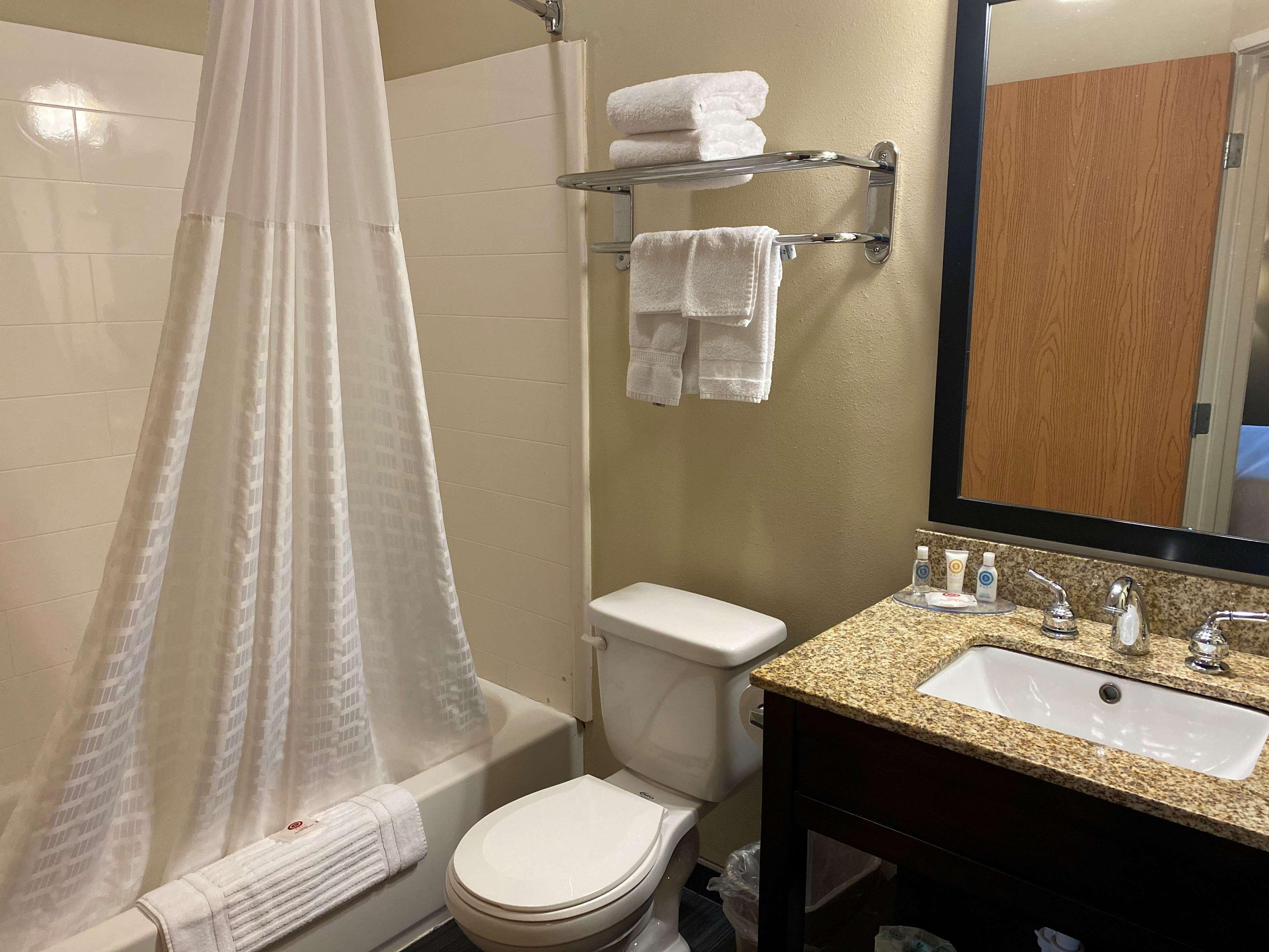 Surestay Plus By Best Western Jonestown Lebanon Valley Екстер'єр фото